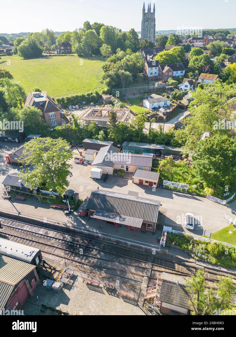 vue aérienne de la gare ferroviaire de la ville de tenterden sur la ligne kent et east sussex railway kent Banque D'Images