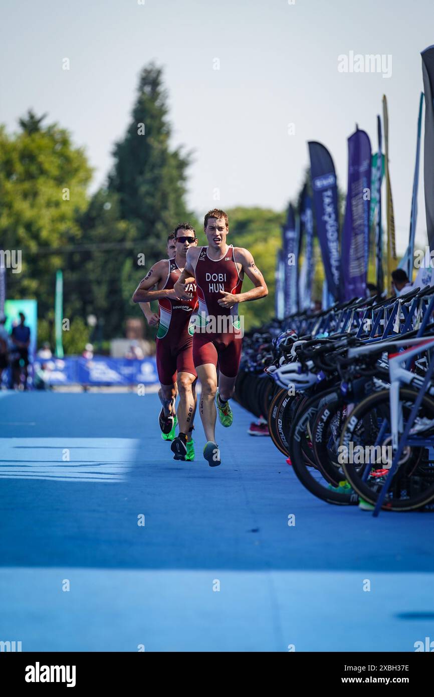 BALIKESIR, TURKIYE - 05 AOÛT 2023 : athlètes participant à la course à pied de la composante Europe de sprint de triathlon et des Championnats de relais à Balikesir Banque D'Images