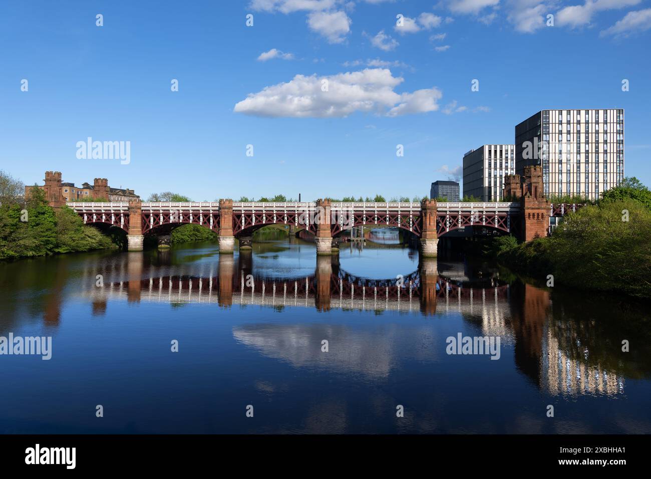 City Union Bridge de 1899 sur la rivière Clyde à Glasgow, Écosse, Royaume-Uni. Banque D'Images