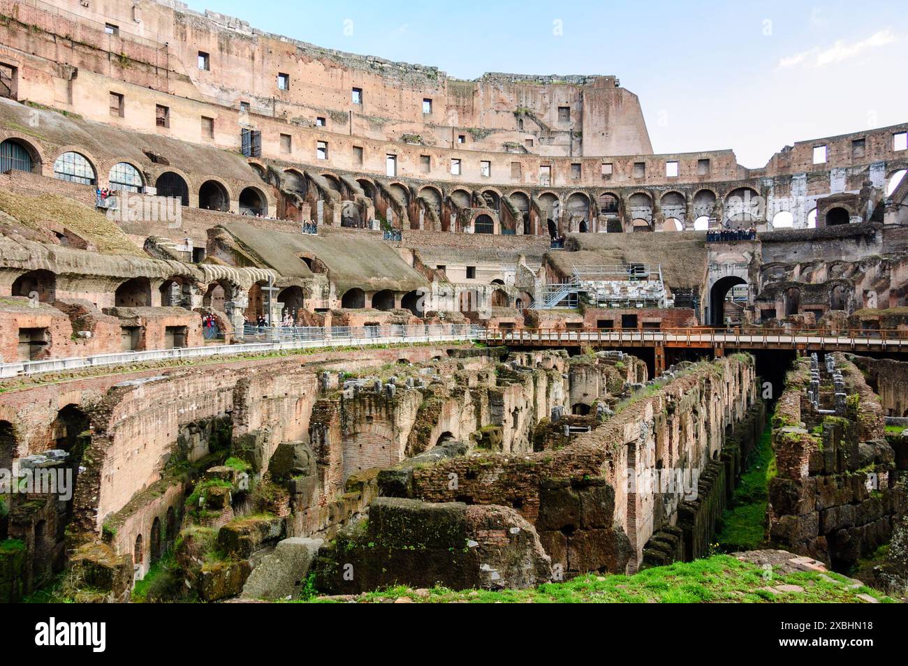 Les entrailles du Colosso (Colisée) le célèbre lieu de gladiateurs qui se trouvait au cœur du divertissement romain. Banque D'Images