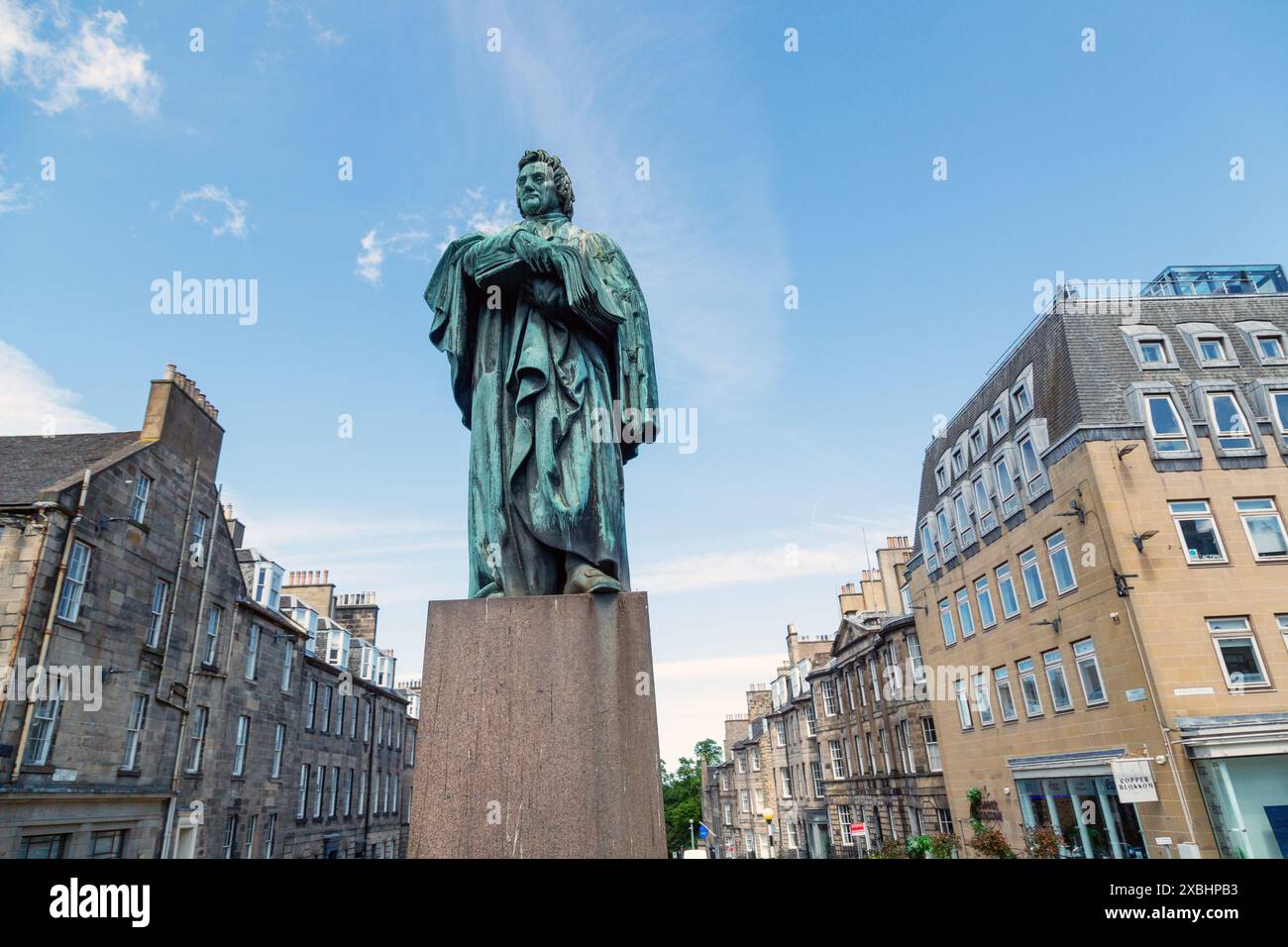 Statue du Dr Thomas Chalmers, l'un des leaders de la perturbation de 1843 qui a conduit à la création de l'Église libre d'Écosse Banque D'Images