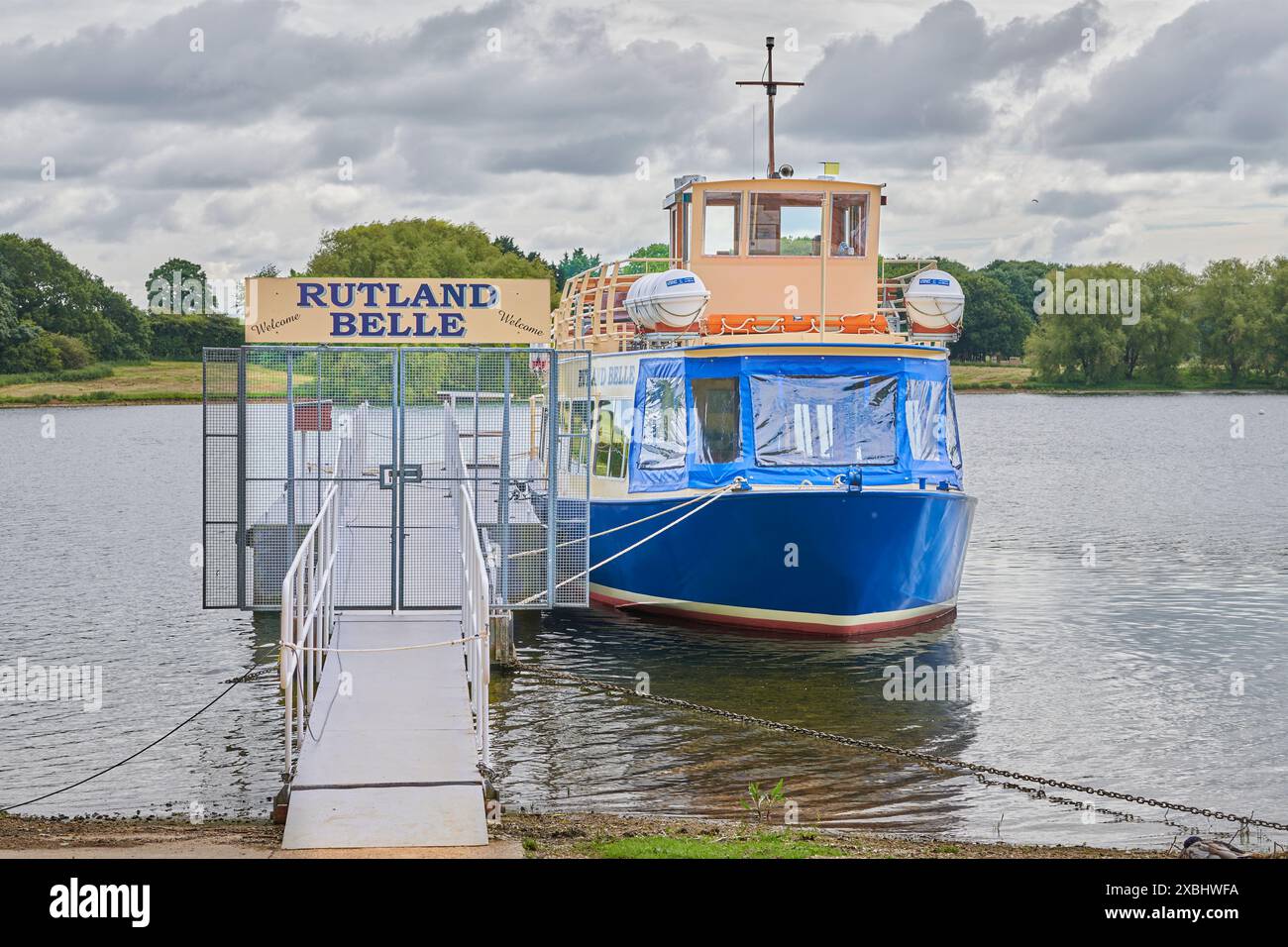 Bateau de croisière de loisirs Rutland belle, lac d'eau de Rutland, Angleterre. Banque D'Images