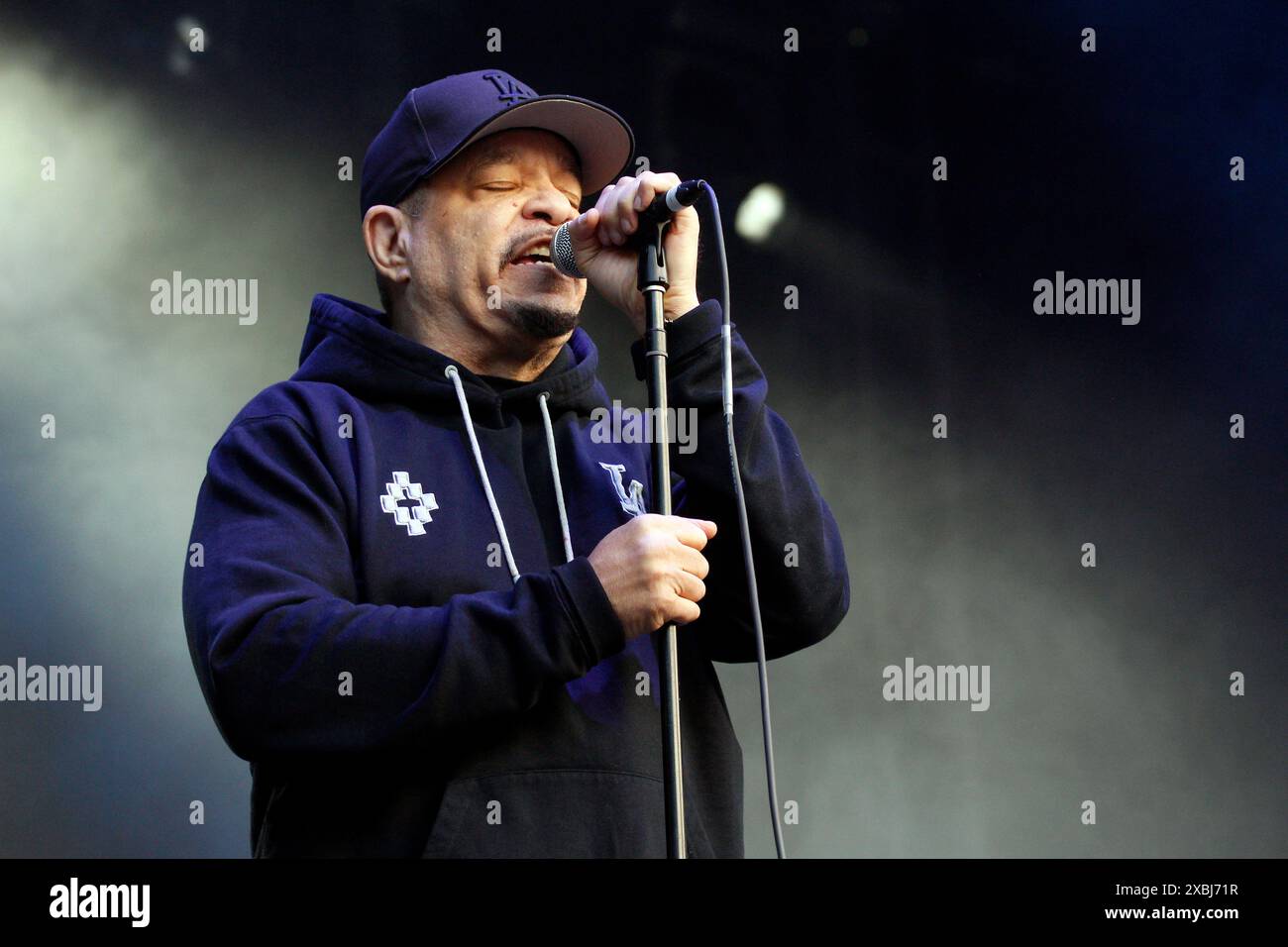 Nombre de corps en pieds Ice-T, Konzert in der Zitadelle Spandau, Berlin, 11.06.2024 Ice-T bürgerlich Tracy Lauren Marrow, rapper von Body Count ft. Ice-T während ihrer Europa Tour 2024 live in der Berliner Zitadelle Spandau AM 11.06.2024. Berlin Zitadelle Spandau *** Body Count ft Ice T, concert à Zitadelle Spandau, Berlin, 11 06 2024 Ice T bürgerlich Tracy Lauren Marrow , rappeur de Body Count ft Ice T lors de leur tournée européenne 2024 live à Zitadelle Spandau le 11 06 2024 Berlin Zitadelle Spandau Copyright : xAnitaxBuggex Banque D'Images