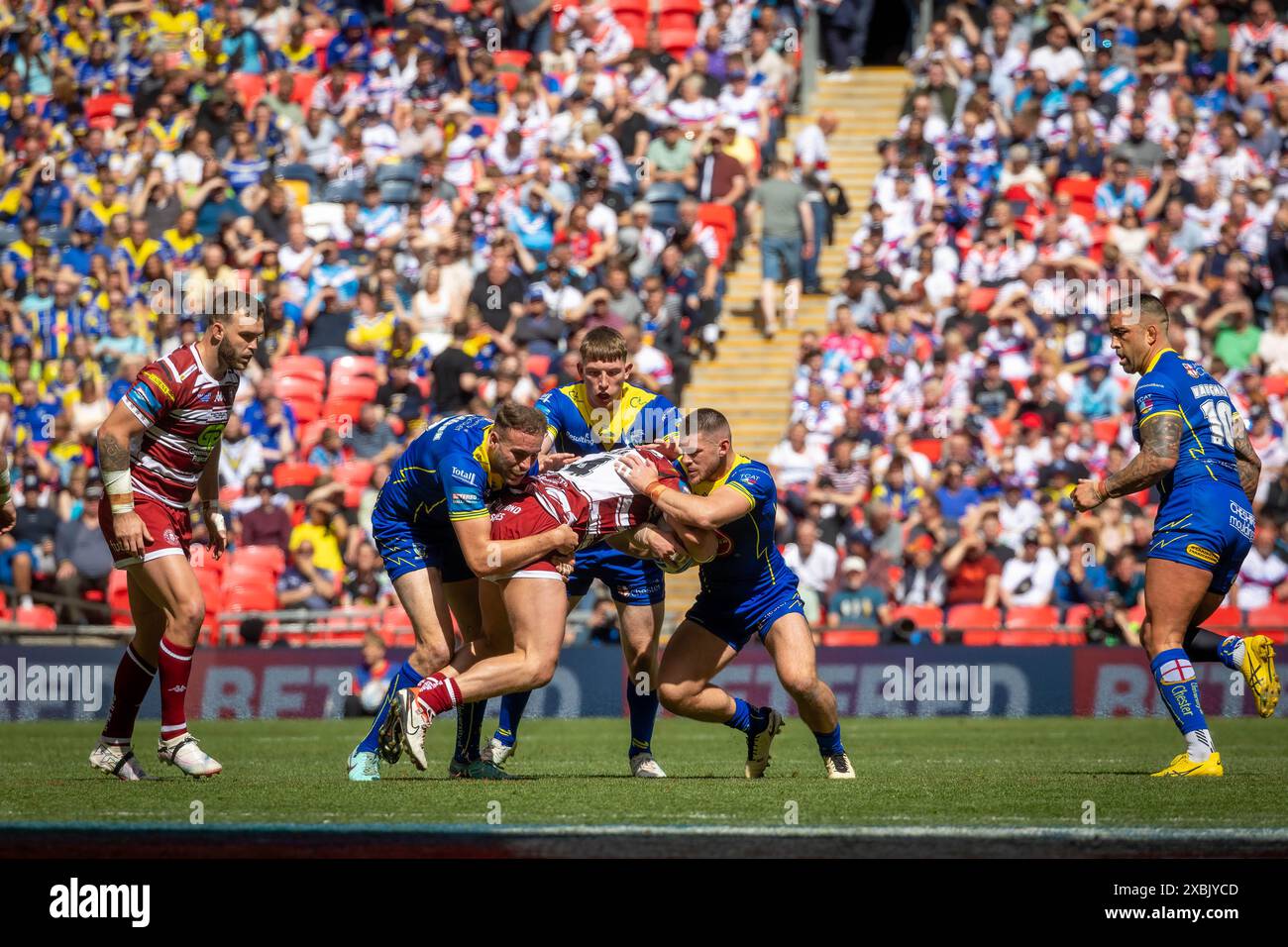 Finale de la Betfred Challenge Cup 2024. Walker, Harrison et Powell affrontent l'ancien coéquipier Mike Cooper Banque D'Images