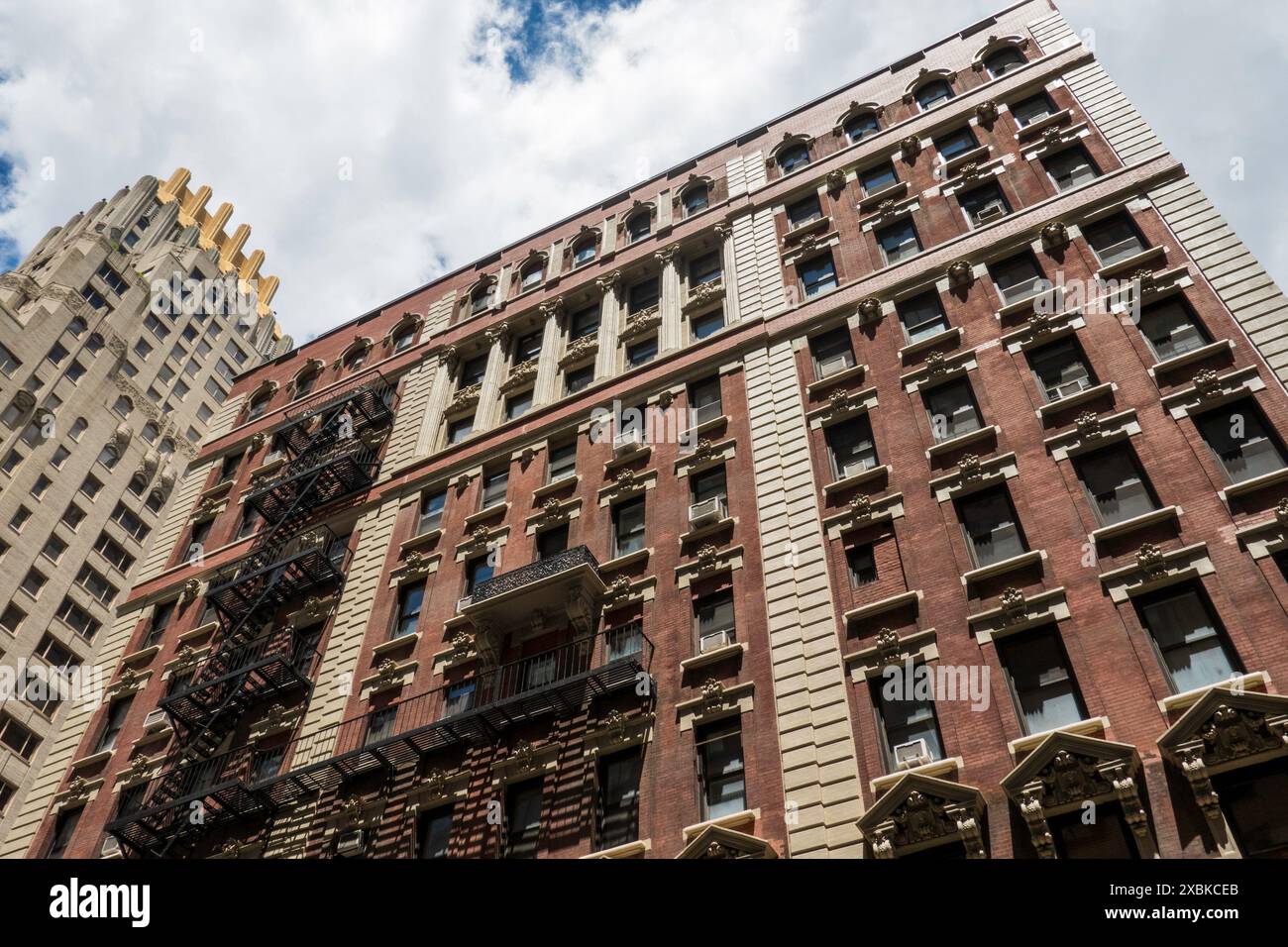 Le Coronet est un immeuble d'appartements sur West 58th Street à Midtown Manhattan, 2024, NYC, YSA Banque D'Images