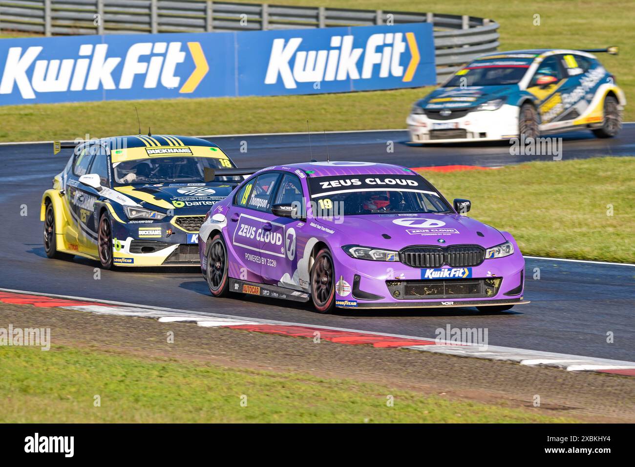 Bobby Thompson dirige Un train de voitures de chasse KwikFit British Touring car Championship , Snetterton, Norwich, Norfolk, Royaume-Uni 26 mai 2024 Banque D'Images