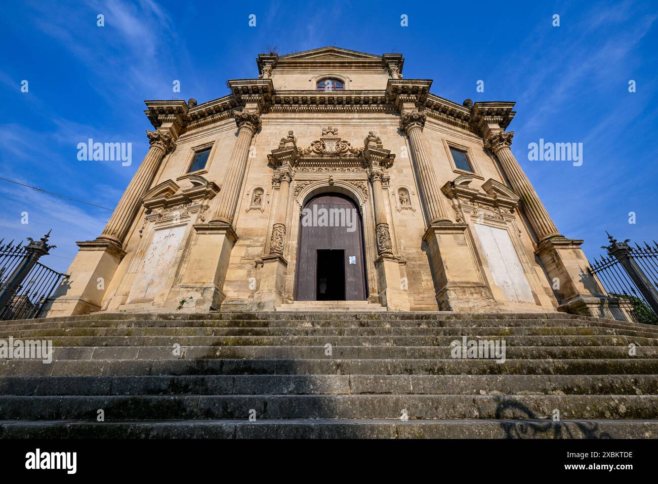 Style baroque Chiesa delle Santissime Anime del Purgatorio (église des plus saintes âmes du Purgatoire) un monument historique religieux de Raguse Ibla ier Banque D'Images