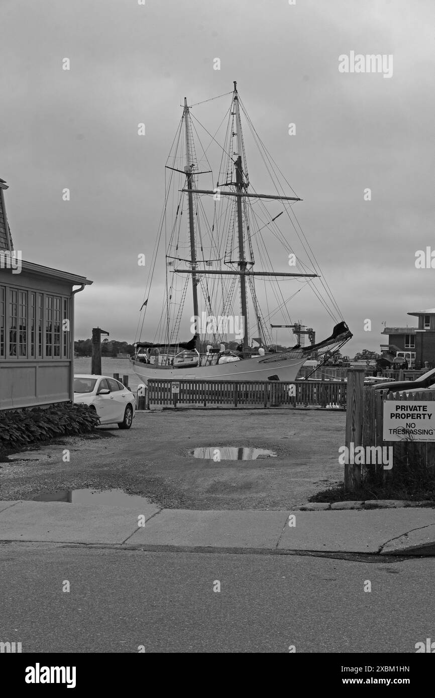 Port, Woods Hole - ville de Falmouth dans le comté de Barnstable, Massachusetts, Cape Cod, États-Unis. Banque D'Images