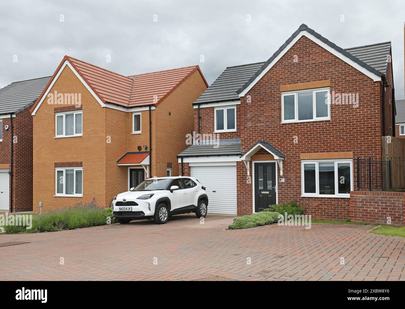 Maisons individuelles de 3 et 4 chambres récemment achevées sur le nouveau lotissement Millbeck Grange à Bowburn, près de Durham, Royaume-Uni. Construit par les maisons Persimmon. Banque D'Images