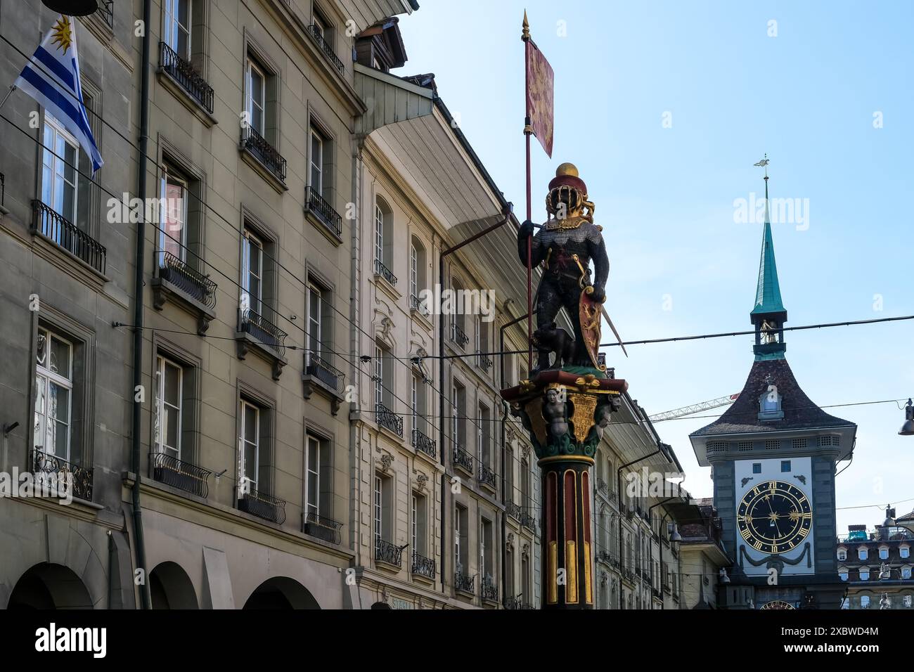 Vue de la Zähringerbrunnen (fontaine de Zähringen) dans la vieille ville de Berne, Suisse. C'est un bien culturel suisse d'importance nationale. Banque D'Images
