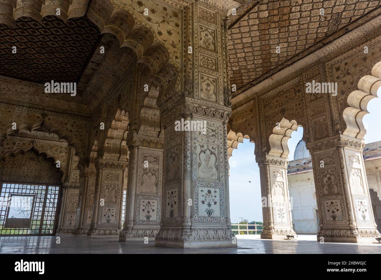 OLD DELHI, INDE - 03 NOVEMBRE 2022 : Diwan-i-Khas, Fort Rouge, Old Delhi, Inde. Site classé au patrimoine mondial de l'UNESCO Banque D'Images