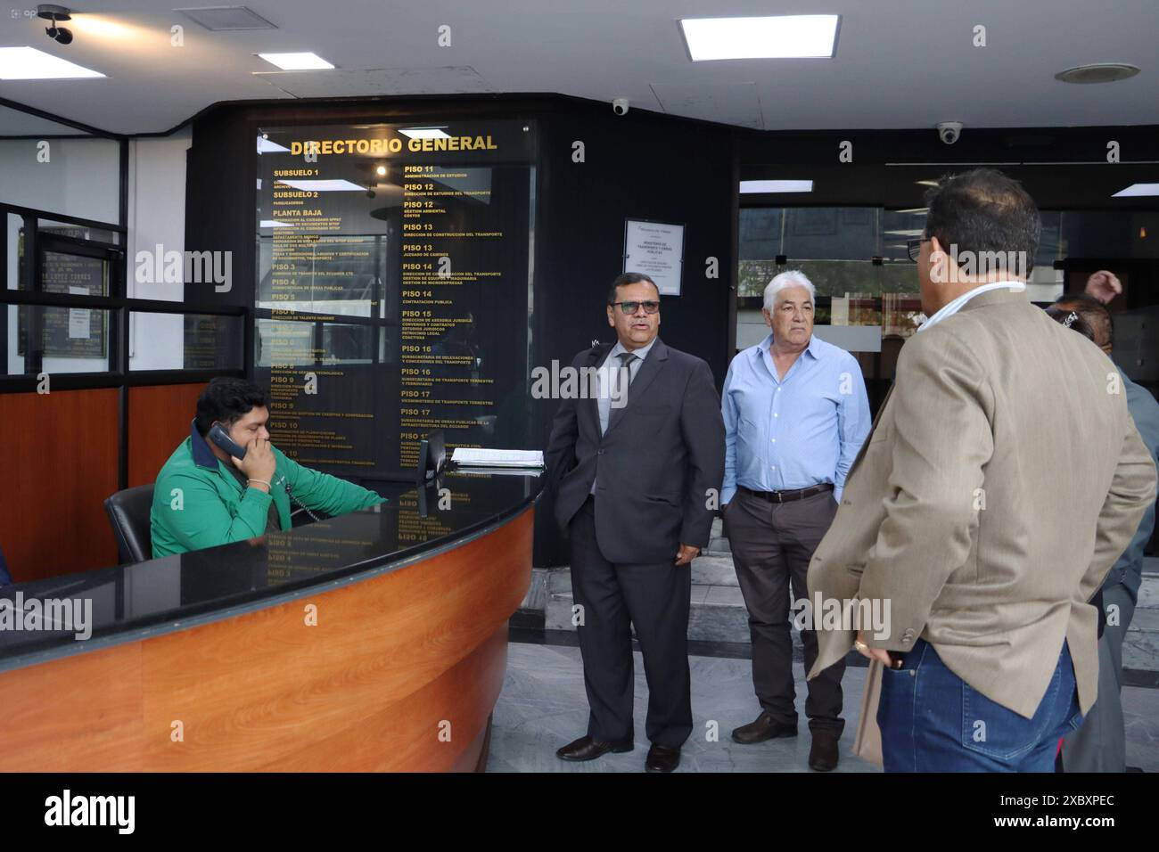 RÉUNION TRANSPORTISTS MTOP Quito, jeudi 13 juin 2024 Réunion des transporteurs au Ministère des Transports et des travaux publics, sur l'élimination et le ciblage des subventions aux carburants photos Quito Pichincha Ecuador POL RÉUNION TRANSPORTISTS MTOP b370060a5da46bc90b9cfb880902555c Copyright : xROLANDOxENRIQUEZx Banque D'Images