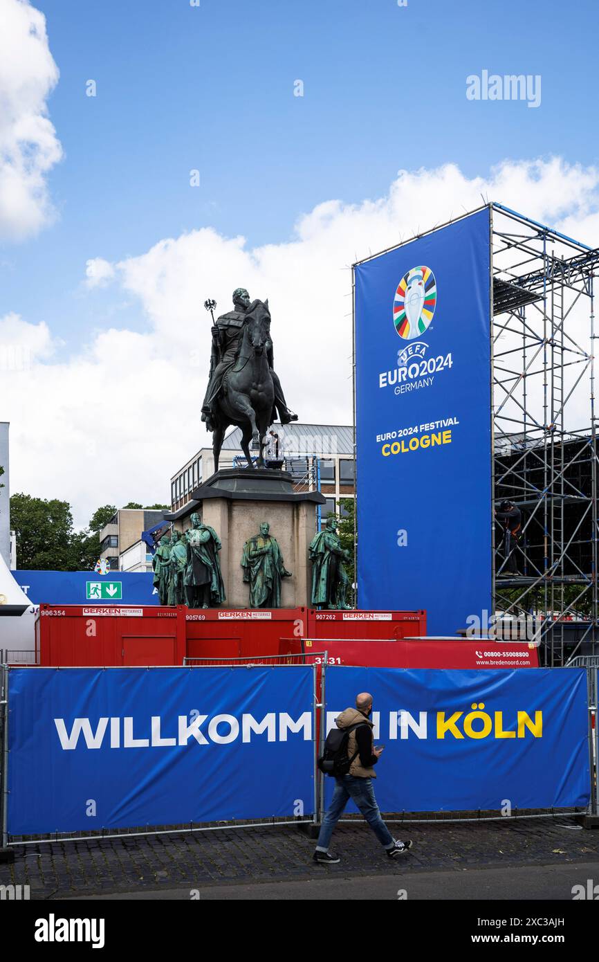 Fan zone sur Heumarkt, zone d'observation publique, Championnat d'Europe de football de l'UEFA 2024, Cologne, Allemagne. Fan zone auf dem Heumarkt, vue publique Berei Banque D'Images