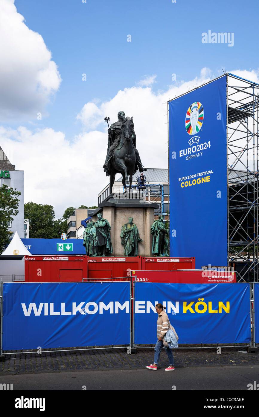 Fan zone sur Heumarkt, zone d'observation publique, Championnat d'Europe de football de l'UEFA 2024, Cologne, Allemagne. Fan zone auf dem Heumarkt, vue publique Berei Banque D'Images