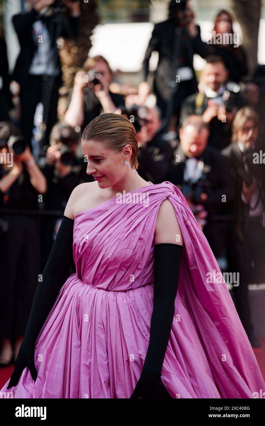 CANNES, FRANCE - 23 MAI : Greta Gerwig assiste au tapis rouge de L'amour Ouf au Festival de Cannes 2024, à Cannes, France(photo Giovanna Banque D'Images