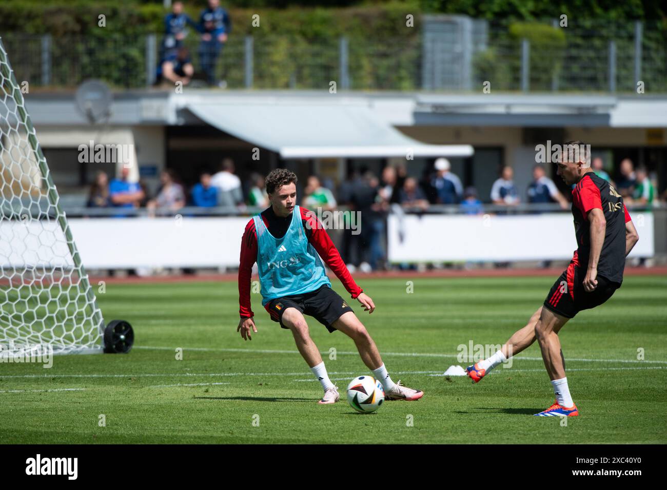 Belgique, 13.06.2024, Maxim Peter de Cuyper (Belgien, #25) Am Ball, GER, Belgique (bel), session de formation publique, Fussball Europameisterschaft, UEFA EURO 2024, 13.06.2024 Foto : Eibner-Pressefoto/Michael Memmler Banque D'Images