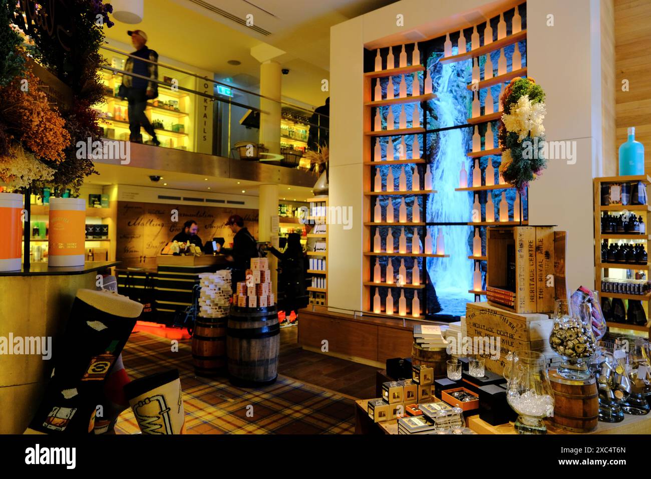 Vue intérieure du magasin dans le Scotch Whisky Experience.Edinburgh.Scotland.Royaume-Uni Banque D'Images