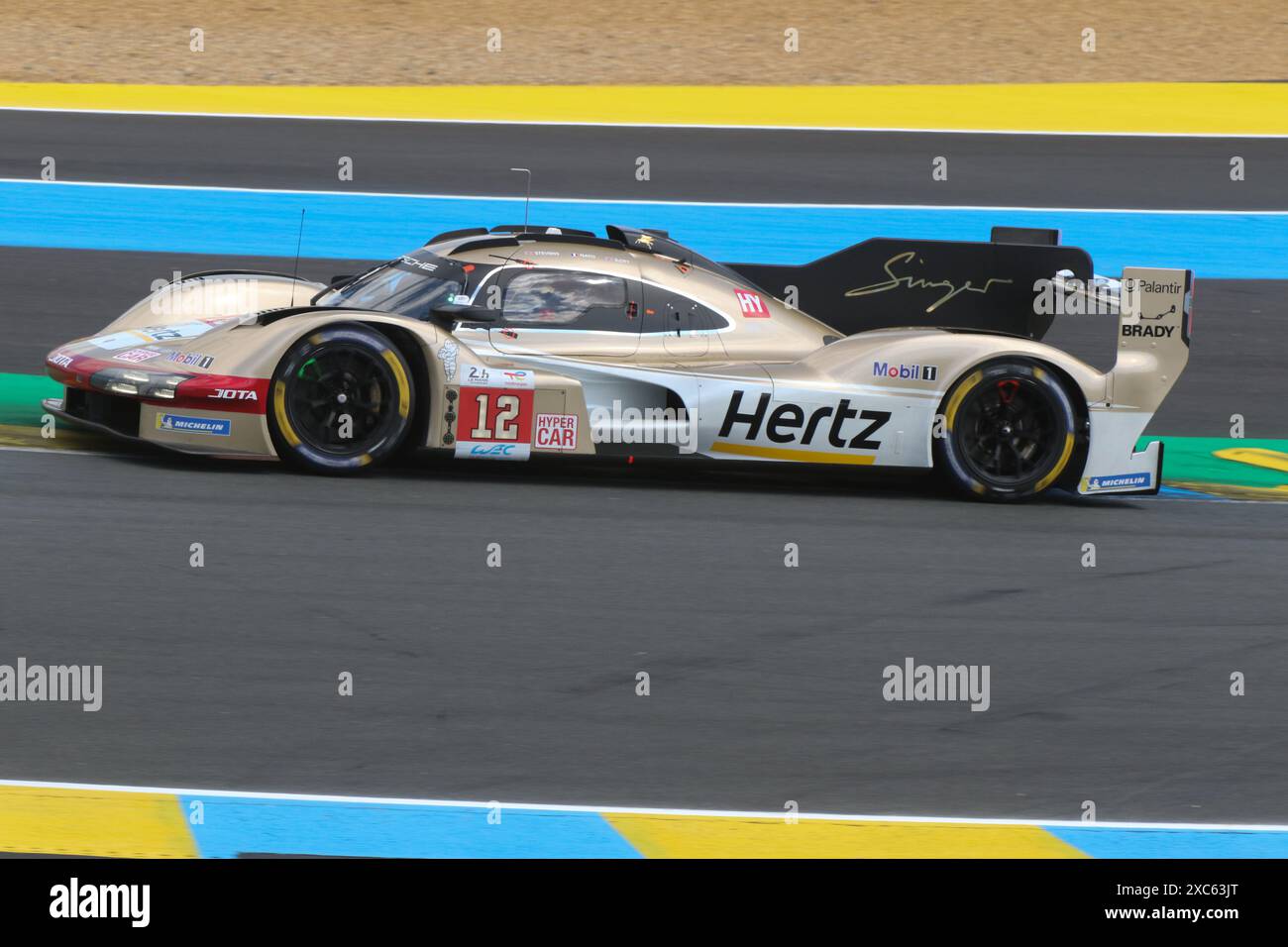 Le Mans juin 2024 Hertz Team Jota car 12 sera Stevens Callum Ilott et Norman NATO Banque D'Images