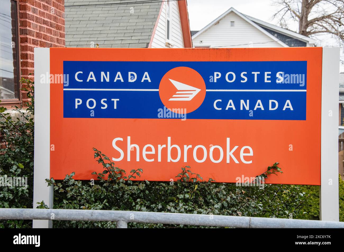 Panneau de poste sur la rue main à Sherbrooke, Nouvelle-Écosse, Canada Banque D'Images