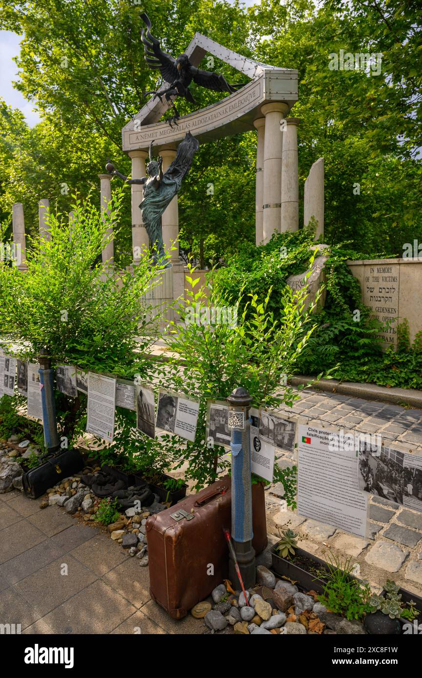 Abandonnée des biens du peuple juif, au mémorial controversé pour les victimes de l'occupation allemande, Budapest, Hongrie Banque D'Images