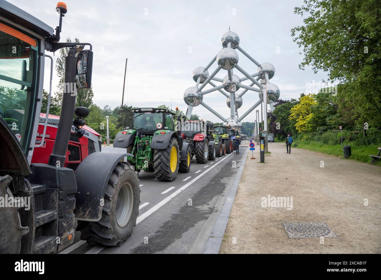 Bruxelles, Belgique,06-04-2024.manifestation des agriculteurs . Environ un millier d'agriculteurs de toute l'Europe sont venus avec des centaines de tracteurs pour protester contre les règles et la législation agricoles européennes. Banque D'Images