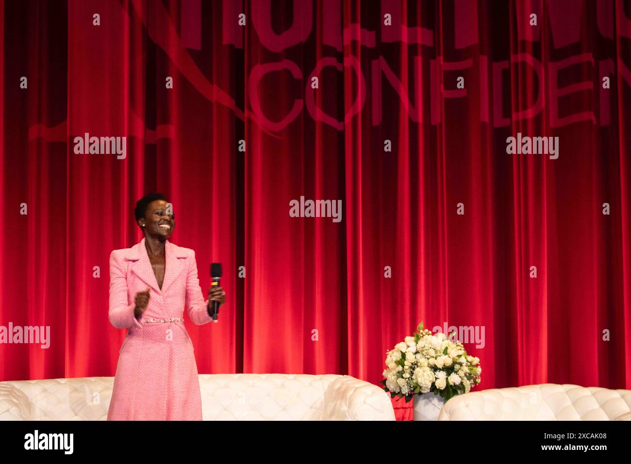 14 juin 2024, Beverly Hills, Californie, USA : soirée avec LUPITA NYONG’O animée par STEVE JONES à Hollywood Confidential le 15 juin 2024 au Samuel Goldwyn Theater à Beverly Hills, Californie. (Crédit image : © Drew Bly Pockets/ZUMA Press Wire) USAGE ÉDITORIAL SEULEMENT! Non destiné à UN USAGE commercial ! Banque D'Images