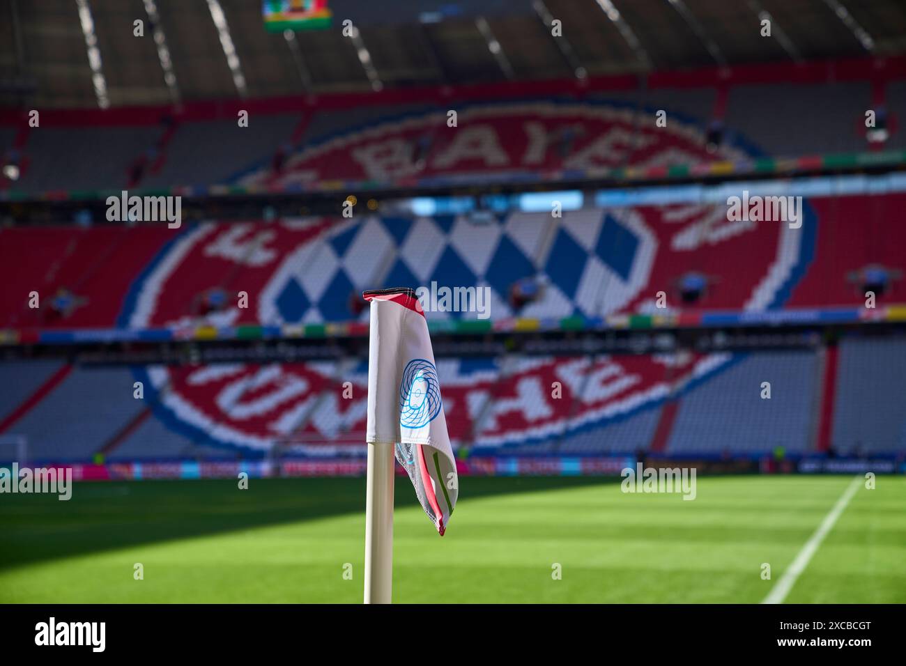 Allianz Arena avec le logo du FC Bayern München dans le match de la phase de groupes ALLEMAGNE - ECOSSE 5-1 des Championnats d'Europe de l'UEFA 2024 le 14 juin 2024 à Munich, Allemagne. Photographe : Peter Schatz Banque D'Images