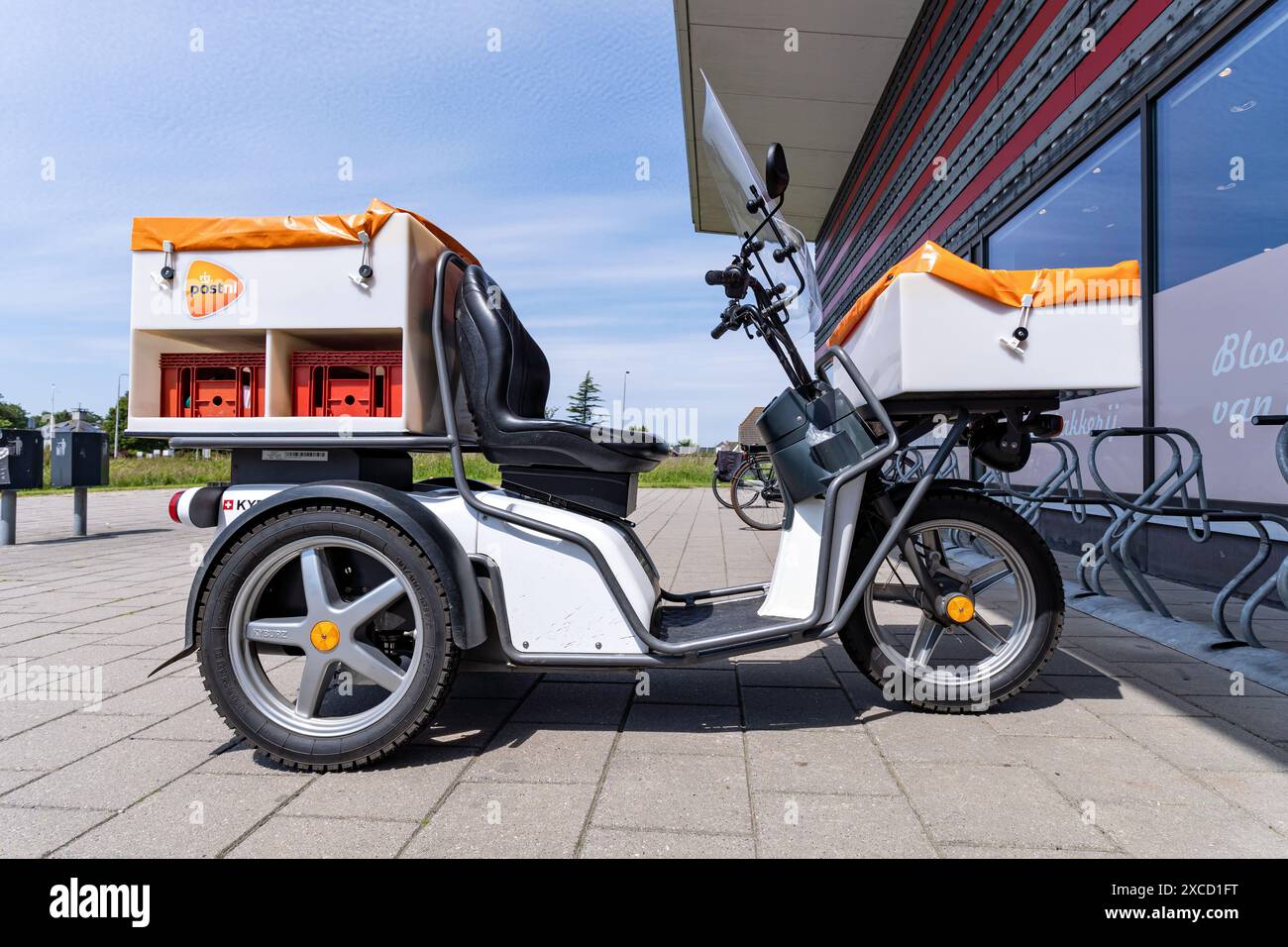 PostNL KYBURZ DXP véhicule de livraison électrique Banque D'Images