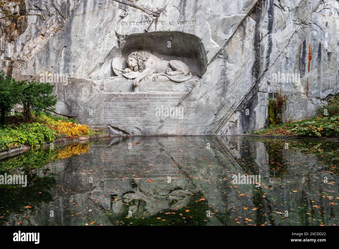 LUCERNE, SUISSE - 1 NOVEMBRE 2024 : Lion de Lucerne, Suisse en automne. Banque D'Images