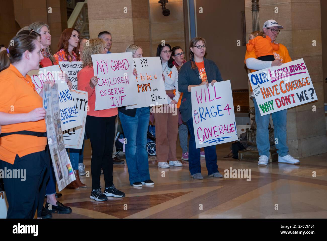 Paul, Minnesota. Capitole d'État. Rassemblement de fécondation in vitro pour soutenir plus d'assurance fertilité et pour aider plus de familles du Minnesota à lutter Banque D'Images