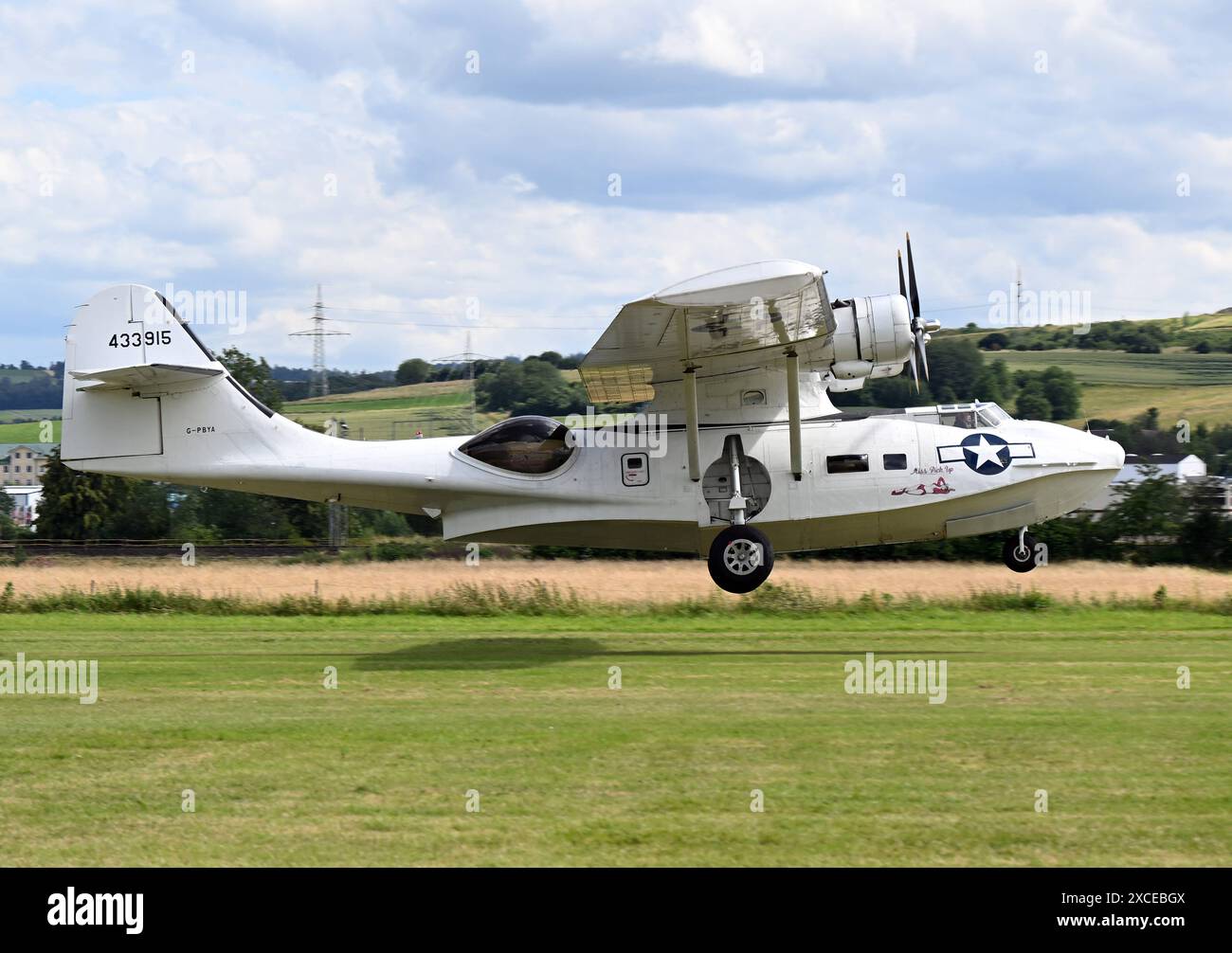 16.06.2024, xjhx, Wirtschaft Flugplatz-Kerb Gelnhausen 2024 v.l. Flugzeug Maschine Consolidated 28 Catalina, enregistrement / numéro de série : G-PBYA, autre numéro de série : 433915 nom Miss Pick Up Gelnhausen *** 16 06 2024, xjhx, Wirtschaft Flugplatz Kerb Gelnhausen 2024 v l Flugzeug Maschine Consolidated 28 Catalina, Registration Serial G PBYA, Alternate Serial 433915 nom Miss Pick Up Gelnhausen Banque D'Images