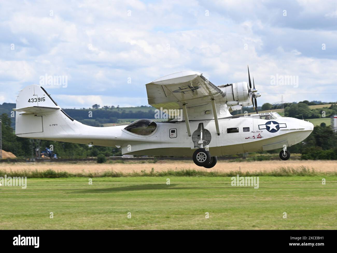 16.06.2024, xjhx, Wirtschaft Flugplatz-Kerb Gelnhausen 2024 v.l. Flugzeug Maschine Consolidated 28 Catalina, enregistrement / numéro de série : G-PBYA, autre numéro de série : 433915 nom Miss Pick Up Gelnhausen *** 16 06 2024, xjhx, Wirtschaft Flugplatz Kerb Gelnhausen 2024 v l Flugzeug Maschine Consolidated 28 Catalina, Registration Serial G PBYA, Alternate Serial 433915 nom Miss Pick Up Gelnhausen Banque D'Images