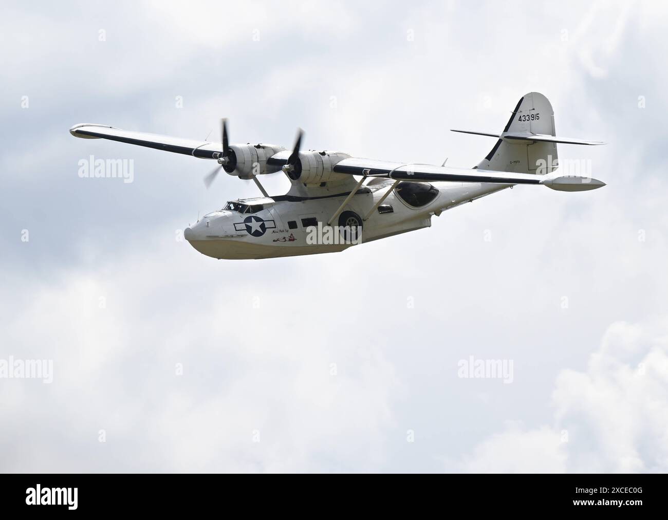 16.06.2024, xjhx, Wirtschaft Flugplatz-Kerb Gelnhausen 2024 v.l. Flugzeug Maschine Consolidated 28 Catalina, enregistrement / numéro de série : G-PBYA, autre numéro de série : 433915 nom Miss Pick Up Gelnhausen *** 16 06 2024, xjhx, Wirtschaft Flugplatz Kerb Gelnhausen 2024 v l Flugzeug Maschine Consolidated 28 Catalina, Registration Serial G PBYA, Alternate Serial 433915 nom Miss Pick Up Gelnhausen Banque D'Images