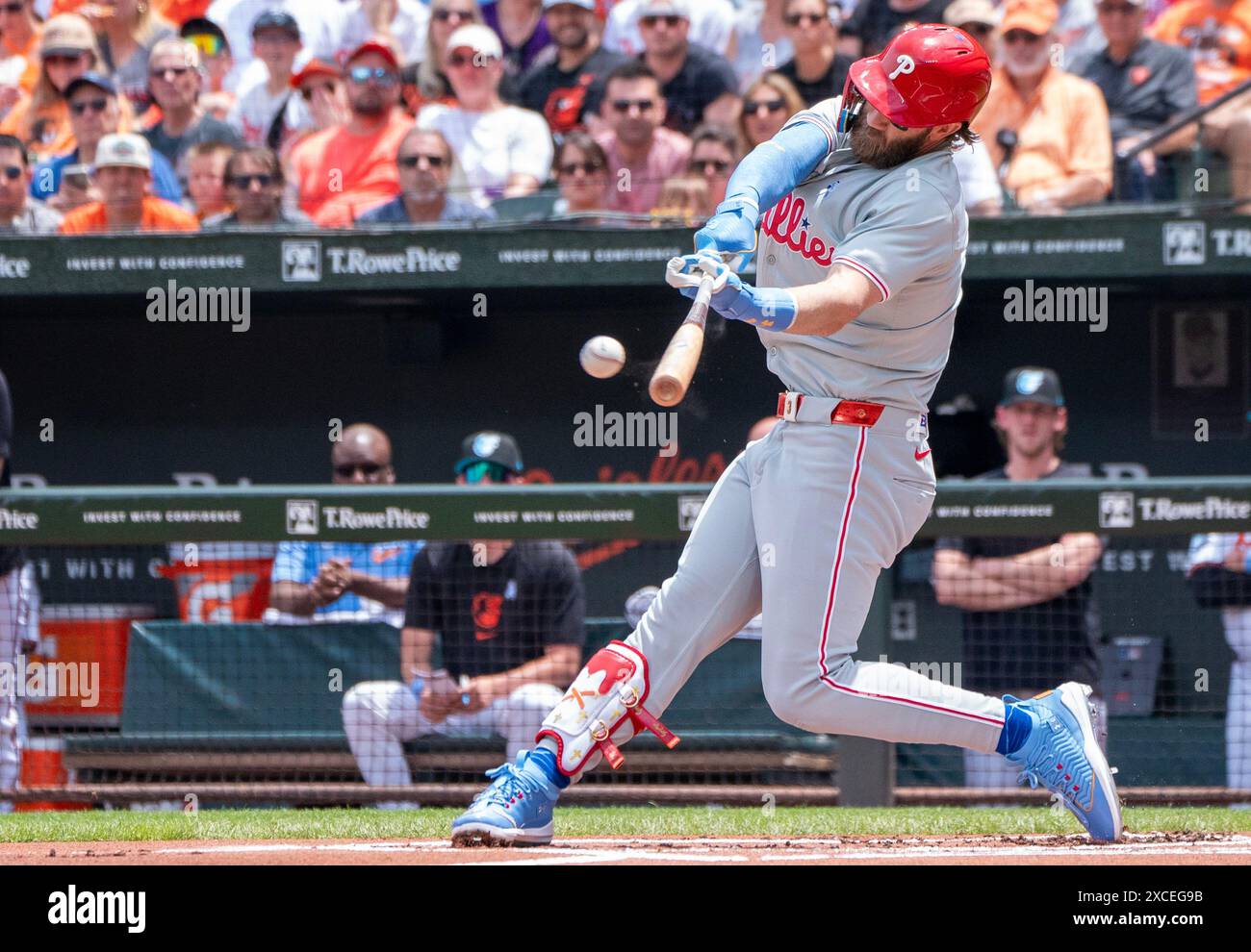 BALTIMORE, MD - 16 JUIN : première base des Philadelphia Phillies Bryce Harper (3) à la batte lors d'un match MLB entre les Orioles de Baltimore et les Phillies de Philadelphie, le 16 juin 2024, à Orioles Park à Camden Yards, à Baltimore, Maryland. (Photo de Tony Quinn/SipaUSA) Banque D'Images