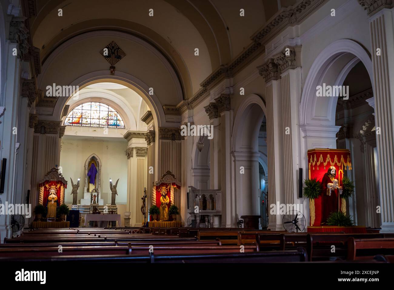 Église coloniale de Nuestra Señora de la Merced, construite en 1534-1783, par l'ordre de la Bienheureuse Vierge Marie de la Miséricorde, Grenade, Nicaragua Banque D'Images