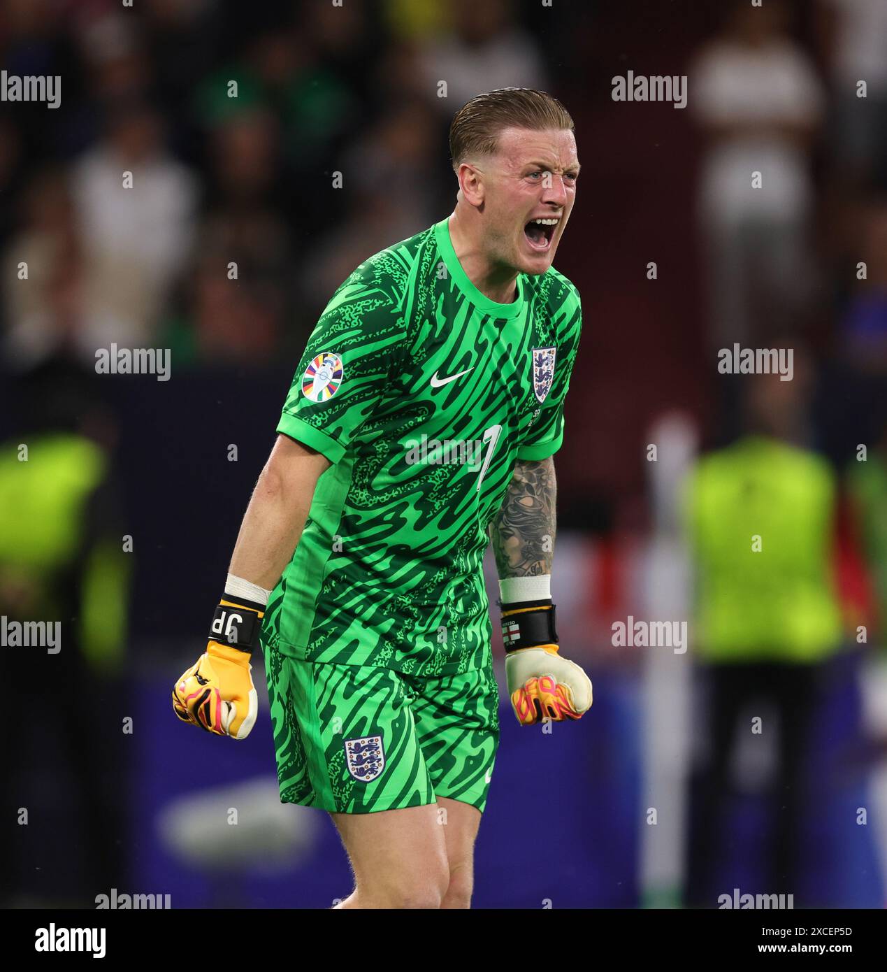 Jordan Pickford de l'Angleterre UEFA EURO 2024 match de phase de groupes entre la Serbie et l'Angleterre à l'Arena AufSchalke le 16 juin 2024 à Gelsenkirchen, Allemagne. Vorrundenspiel Serbien vs England Stadion Auf Schalke 16.06.2024 in Gelsenkirchen Copyright by : Sampics photographie Bierbaumstrasse 6 81243 MŸnchen TÉL. : ++49/89/82908620 , FAX : ++49/89/82908621 , E-mail : sampics@t-online.de Bankverbindung : Hydroueinsbank MŸnchen Konto : 1640175229 , BLZ 70020270 IBAN : DE78700202701640175229 BIC : HYVEDEMMXXX weitere motive finden sie unter : www.augenklick.de Banque D'Images