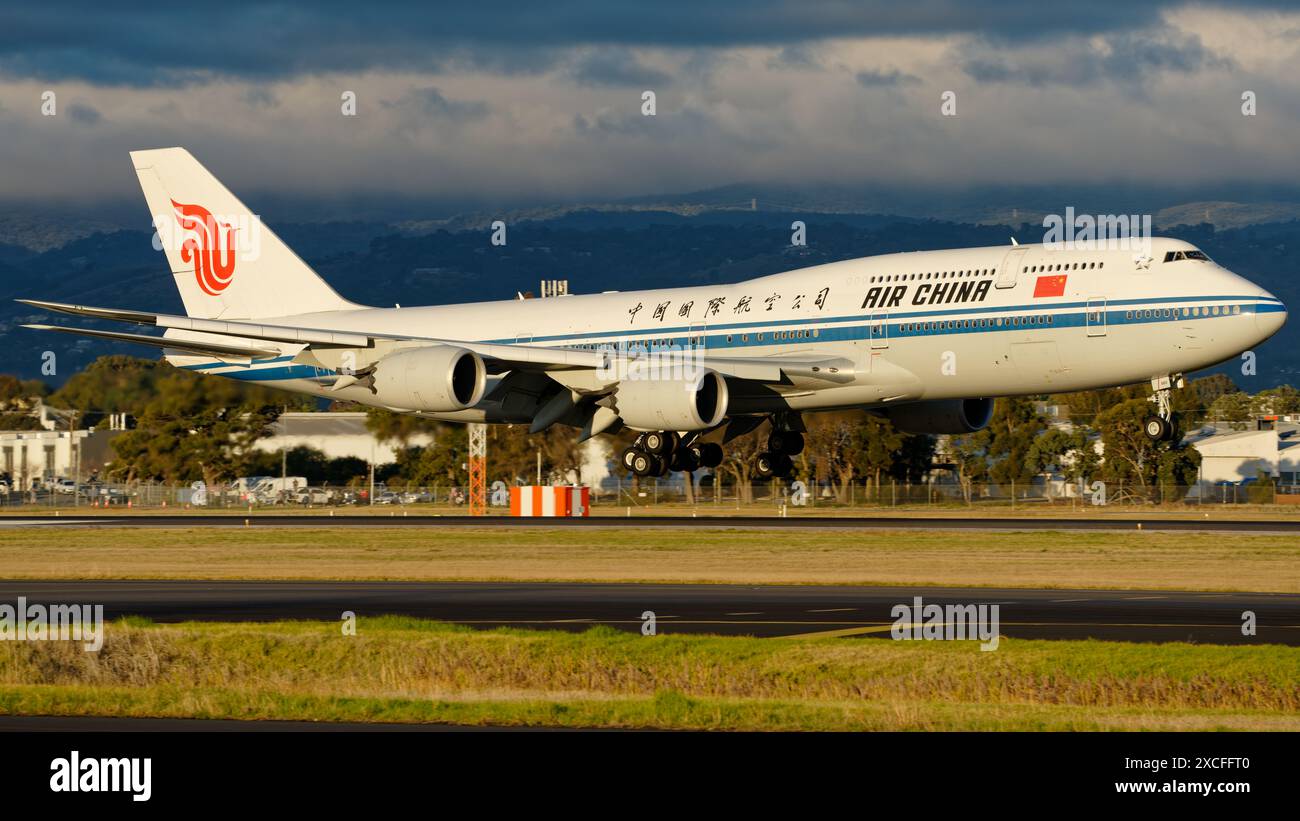 Boeing 747-8 d'Air China vu à l'aéroport d'Adélaïde avec Li Qiang à bord. Banque D'Images
