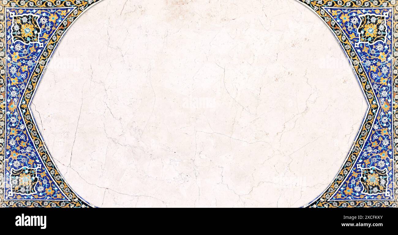 Détail du mur traditionnel en mosaïque persane avec ornement géométrique et floral, Iran. Fond horizontal ou vertical avec cadre en carreaux de céramique. Mock Banque D'Images