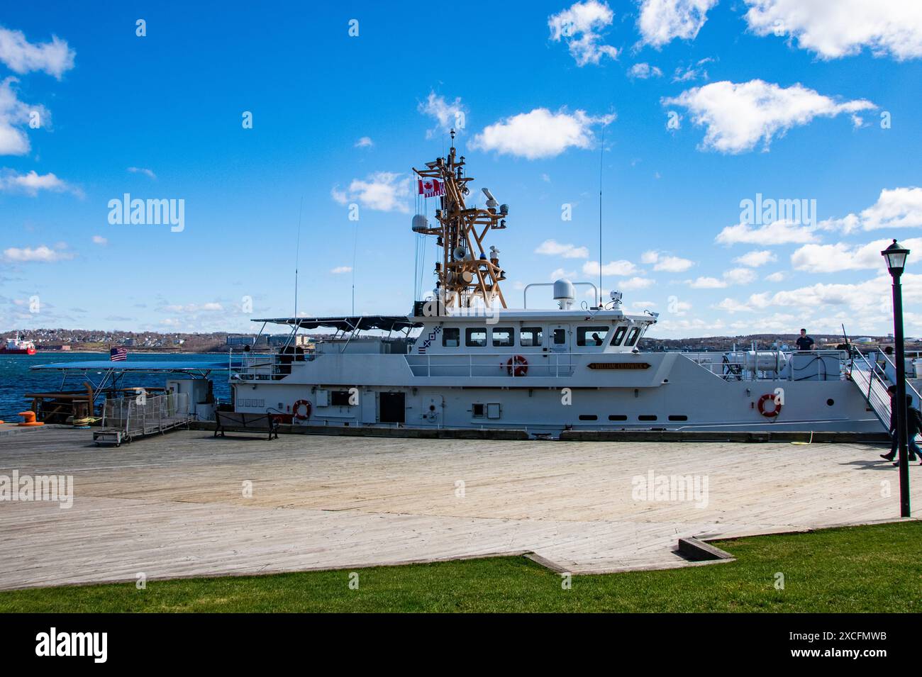 Bateau de la Garde côtière AMÉRICAINE amarré à la promenade riveraine à Halifax, Nouvelle-Écosse, Canada Banque D'Images