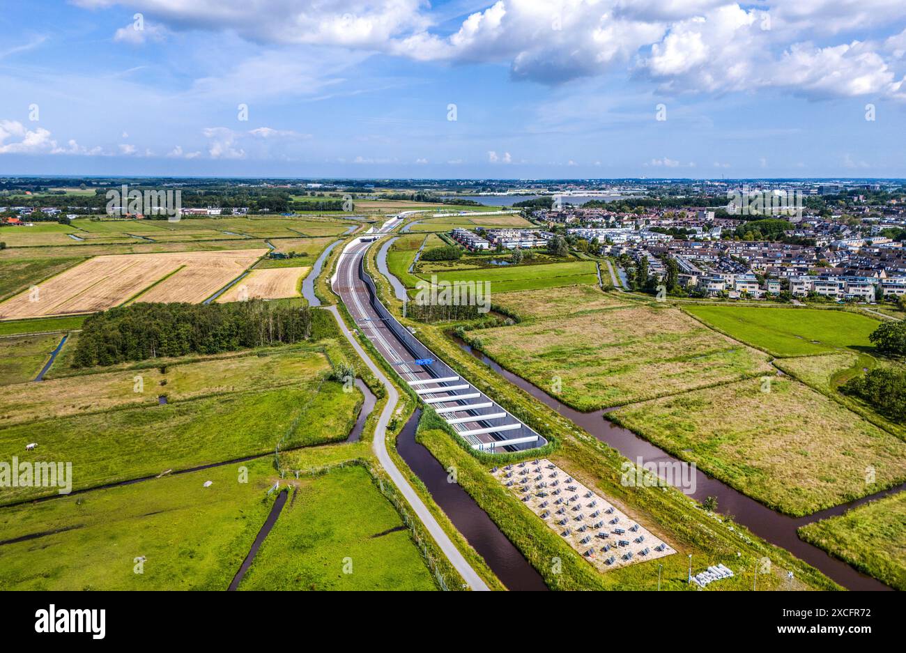 LEYDE - la connexion du Corbulotunnel (RijnlandRoute, N434) avec l'A44 près de Leyde. La construction du tunnel et de la route approfondie est presque terminée. Photo : ANP / Hollandse Hoogte / John van der Tol pays-bas Out - belgique Out Banque D'Images