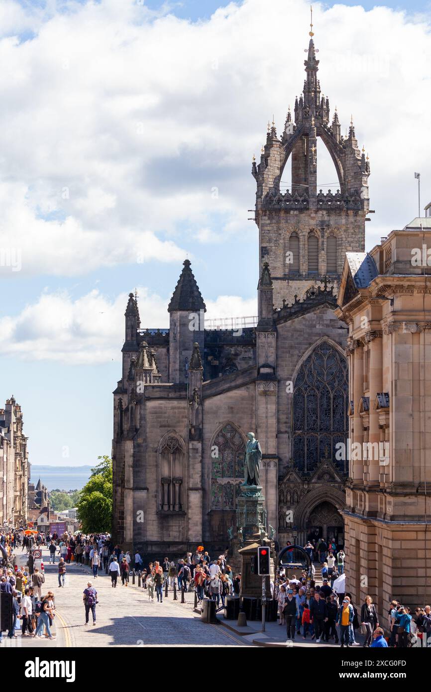 St Giles' Cathedral, ou High Kirk of Edinburgh, est une église paroissiale de l'Église d'Écosse dans la vieille ville d'Édimbourg Banque D'Images