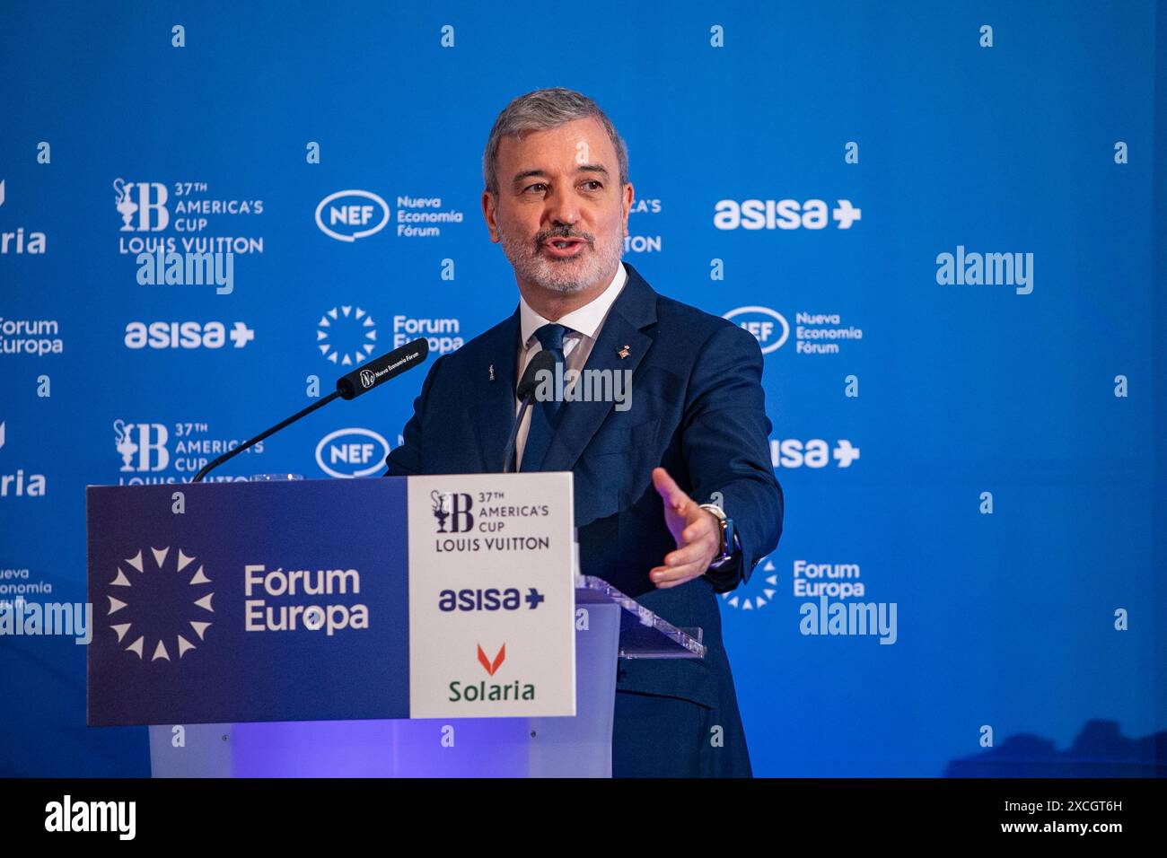 Madrid, Espagne. 17 juin 2024. Jaume Collboni, maire de Barcelone, s’adresse aux personnes présentes lors d’un petit déjeuner informatif à Madrid. Ce matin, à l'hôtel Ritz de Madrid, la 37ème édition de l'America's Cup a été présentée. L'événement d'ouverture de la 37e America's Cup Louis Vuitton aura lieu le 22 août 2024 à Barcelone. Crédit : D. Canales Carvajal / Alamy Live News Banque D'Images