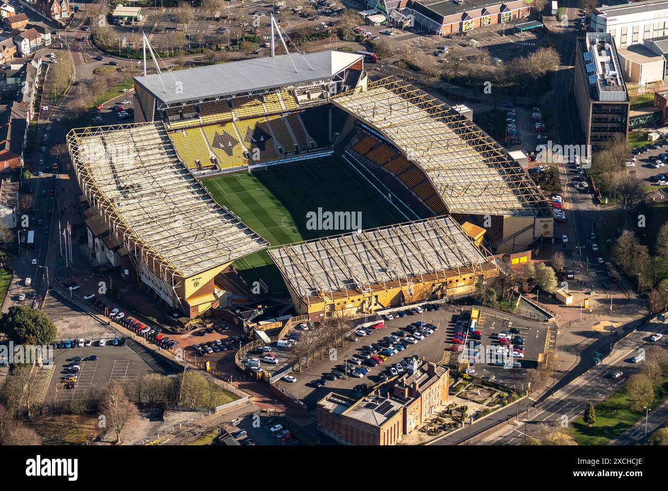 Photo aérienne du stade Wolverhampton Wanderers FC Molineux à 1500 mètres Banque D'Images