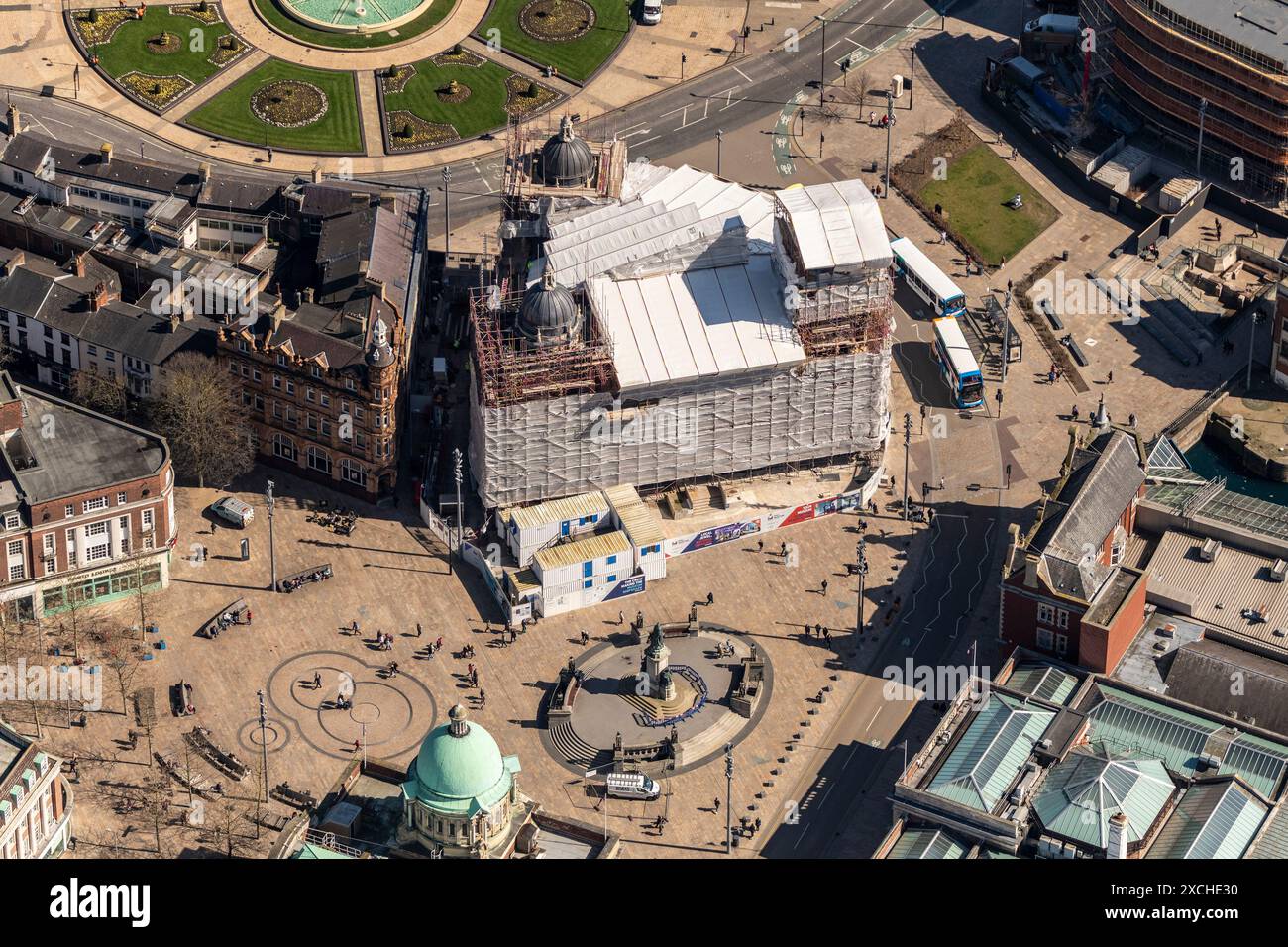 Photo aérienne du musée maritime de Hull enveloppé dans un échafaudage prise à 1500 pieds Banque D'Images