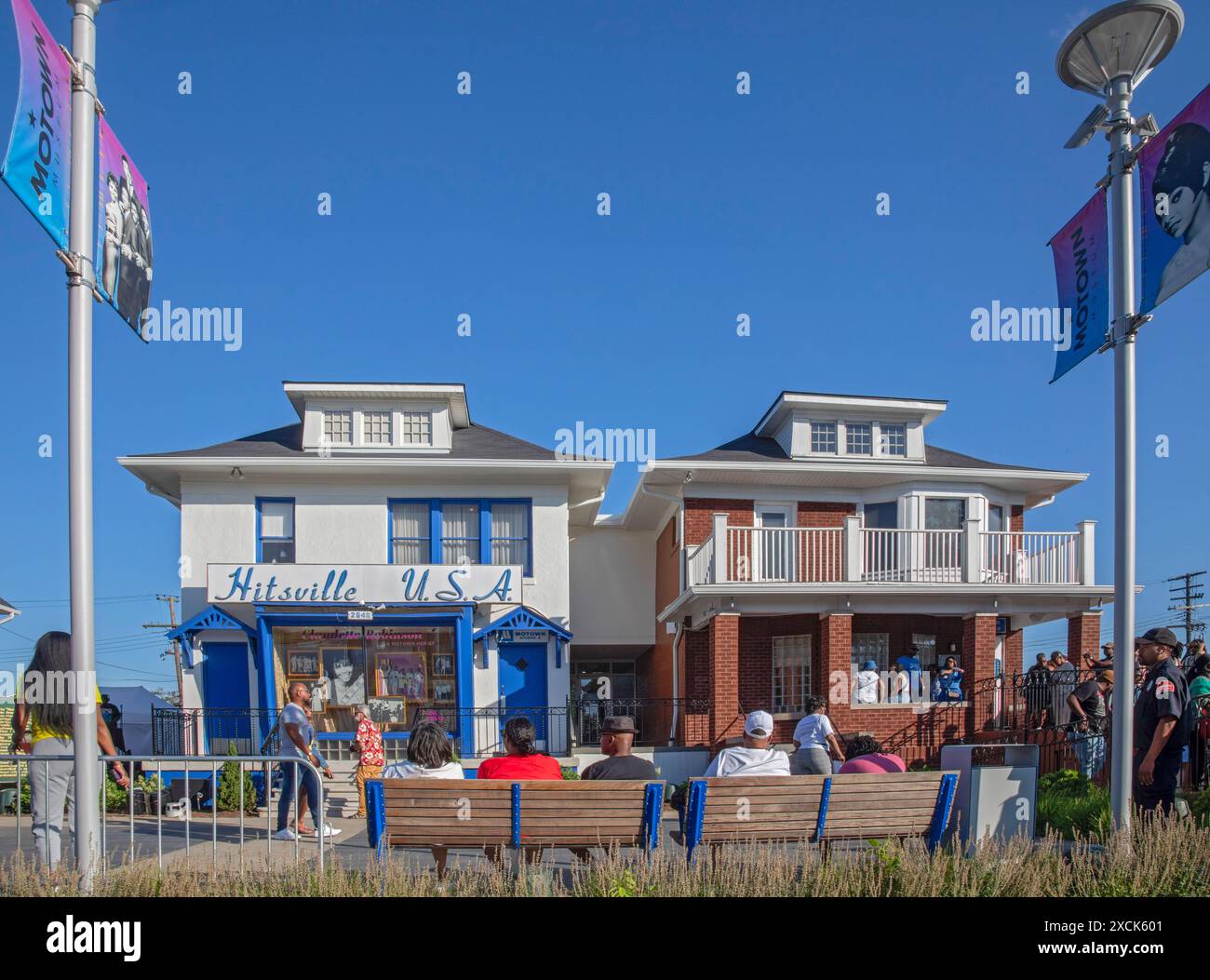 Detroit, Michigan - les gens attendent pour visiter le Motown Museum, où des artistes ont enregistré pour Motown Records de 1959 à 1972. Banque D'Images