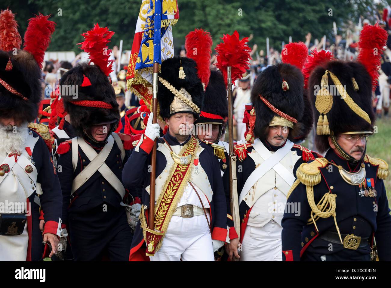 Soldats de l'armée française de Napoléon du XIXe siècle lors de la fête des temps et des époques de reconstruction historique Banque D'Images
