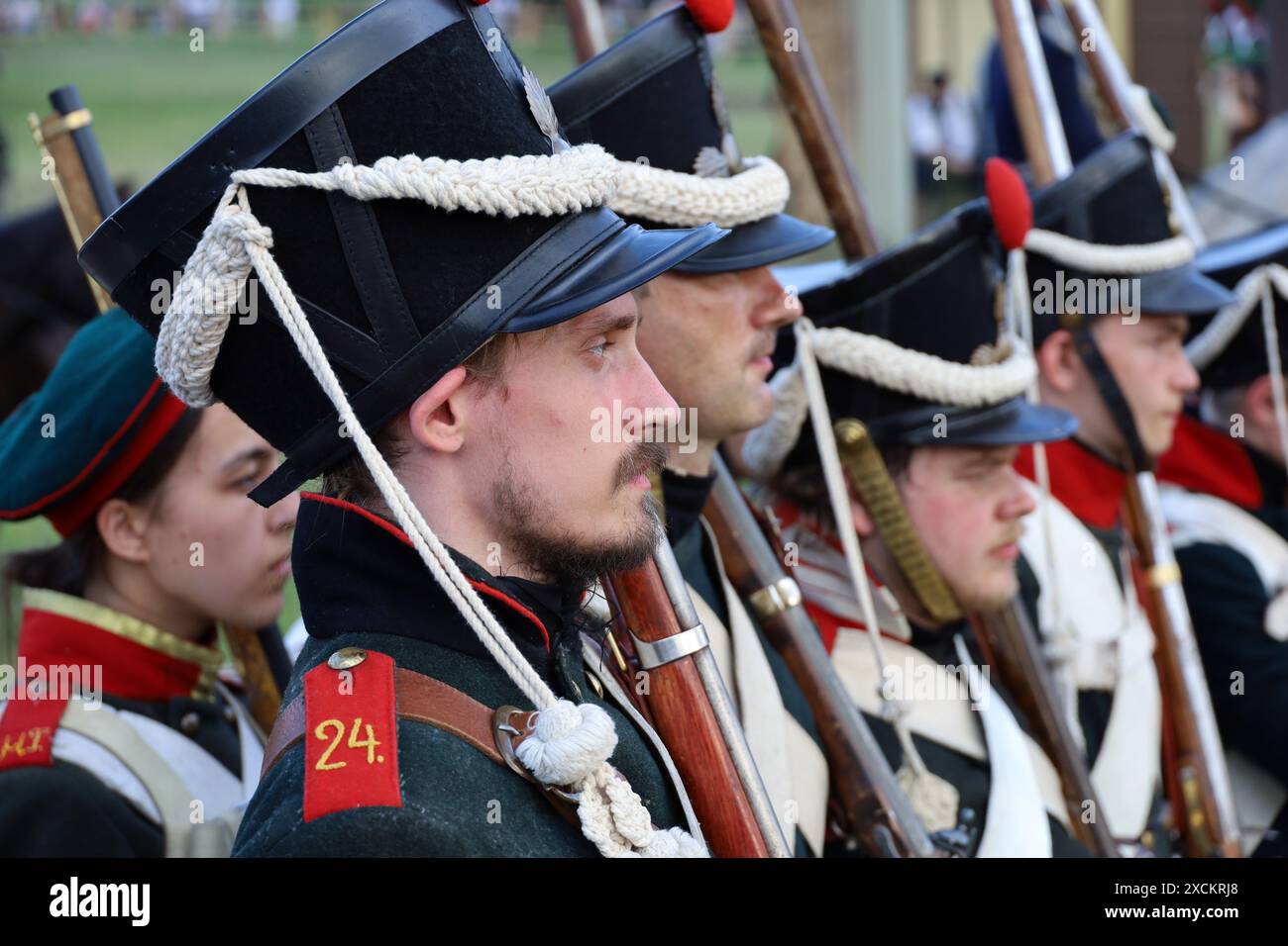 Soldats de l'armée russe du 19ème siècle pendant la fête de la reconstruction historique des temps et des époques Banque D'Images
