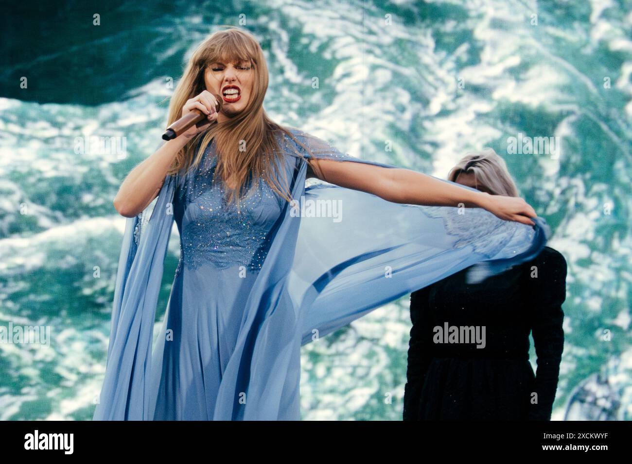 14 juin 2024 - Liverpool, Royaume-Uni : Taylor Swift se produit au stade de football d'Anfield pendant l'Eras Tour. Crédit photo : Thomas Jackson Banque D'Images