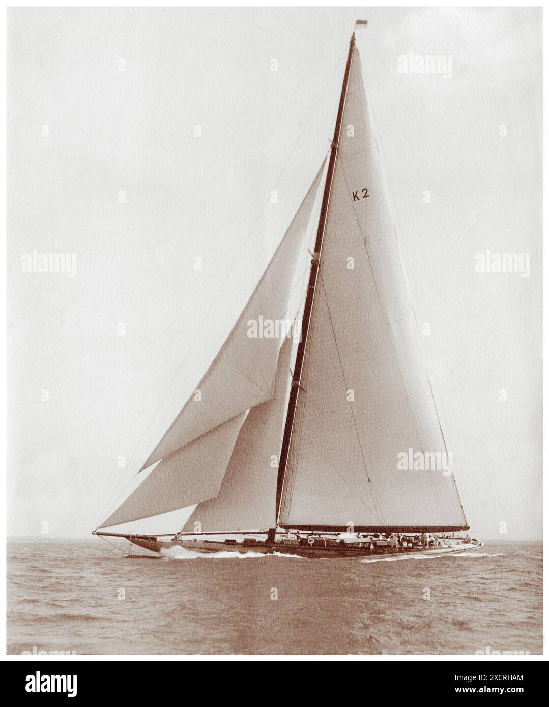 1901 America’s Cup : CONSTITUTION, l’un des trois yachts américains en lice qui se sont disputés pour défendre la série de la Coupe de l’America 1901. Banque D'Images