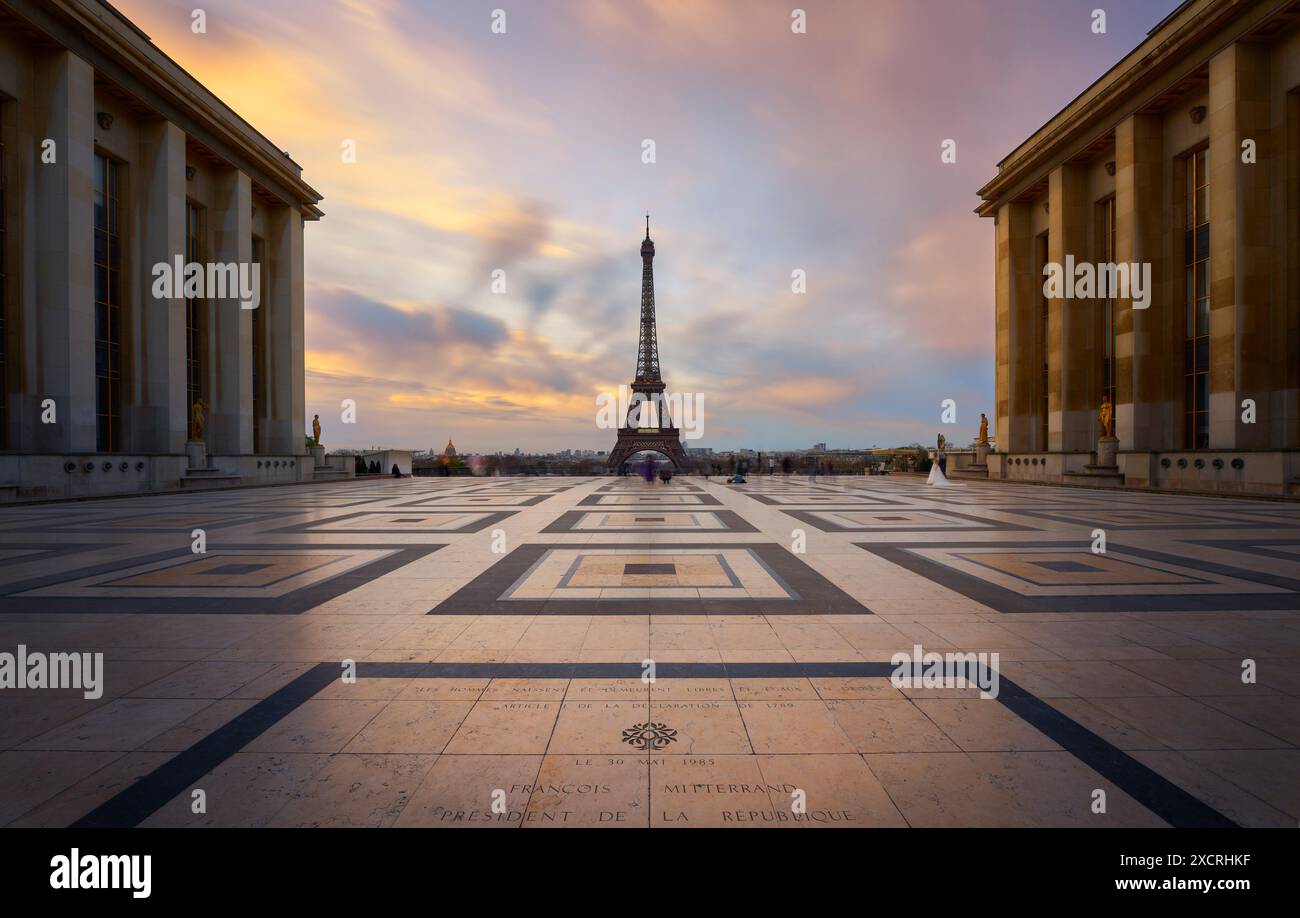 Tour Eiffel au lever du soleil depuis la place du Trocadéro Banque D'Images